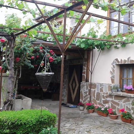 The House In Shipka Vila Exterior foto
